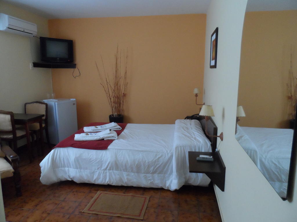 Hotel Minas Exterior photo